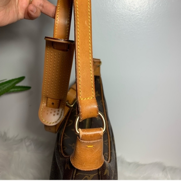 Authentic Louis Vuitton Boulogne 30 - Picture 8 of 13